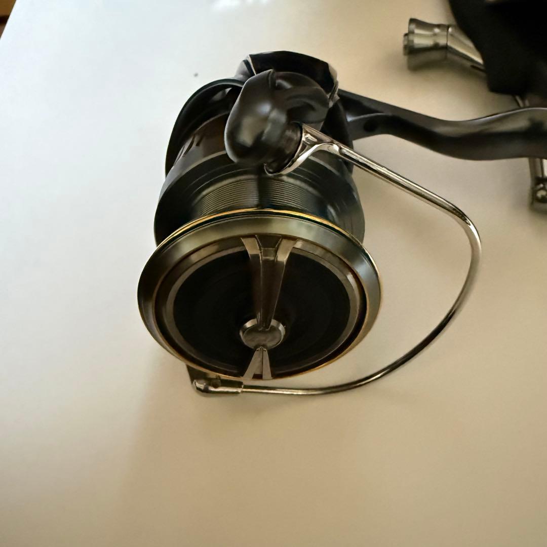 【美品】DAIWA AIRITY LT4000-XH エアリティ ダイワ