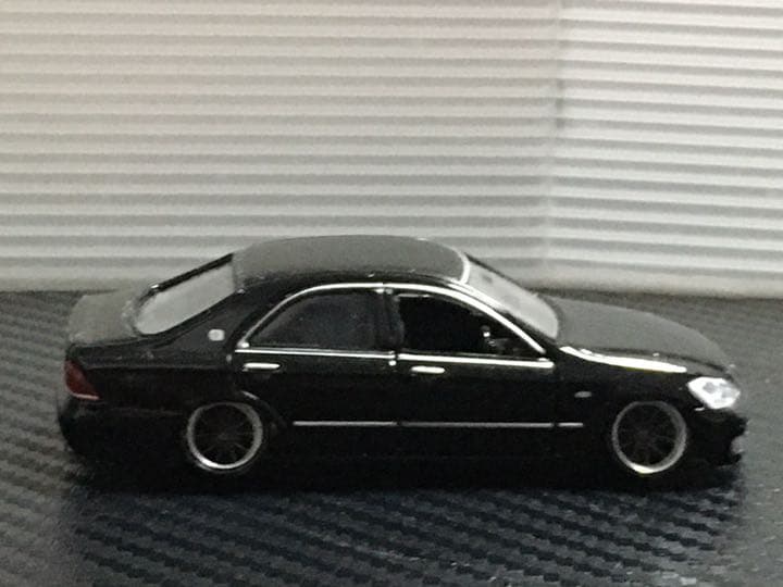 ミニカー　1/64 トヨタ　クラウン　改造