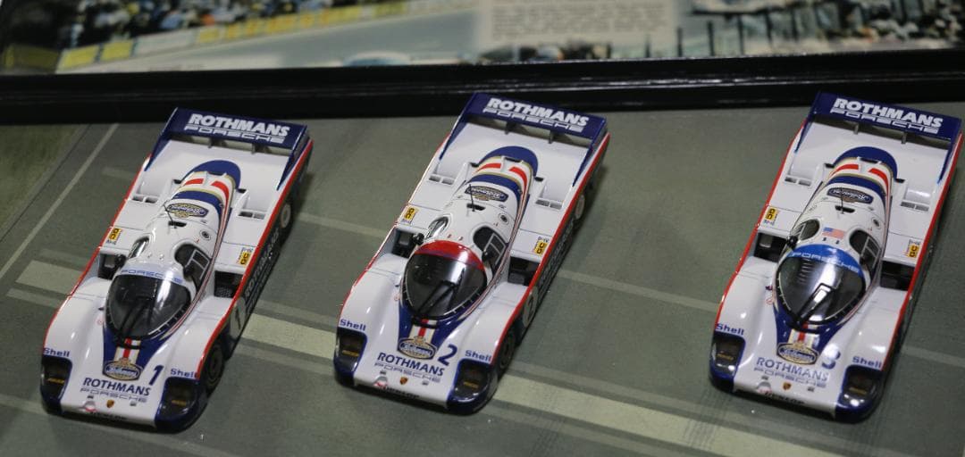 ミニチャンプスポルシェ９５６　1982ルマン3台　1/43シリアルNoあり中古品