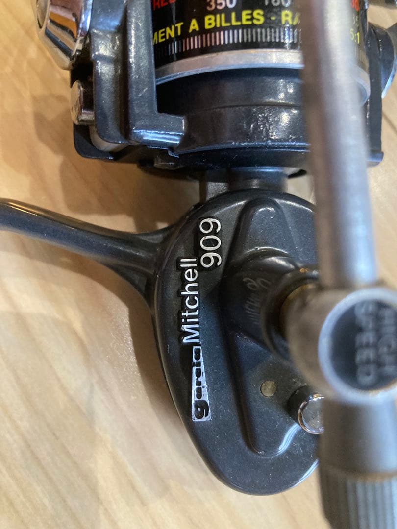 Mitchell 909 ビンテージスピニングリール