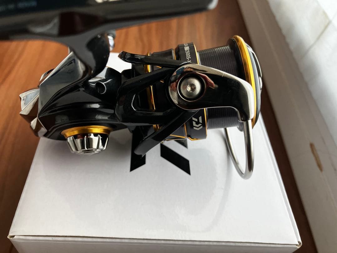 Daiwa LT2500-XH スピニングリール海釣り軽量LT ライトゲーム
