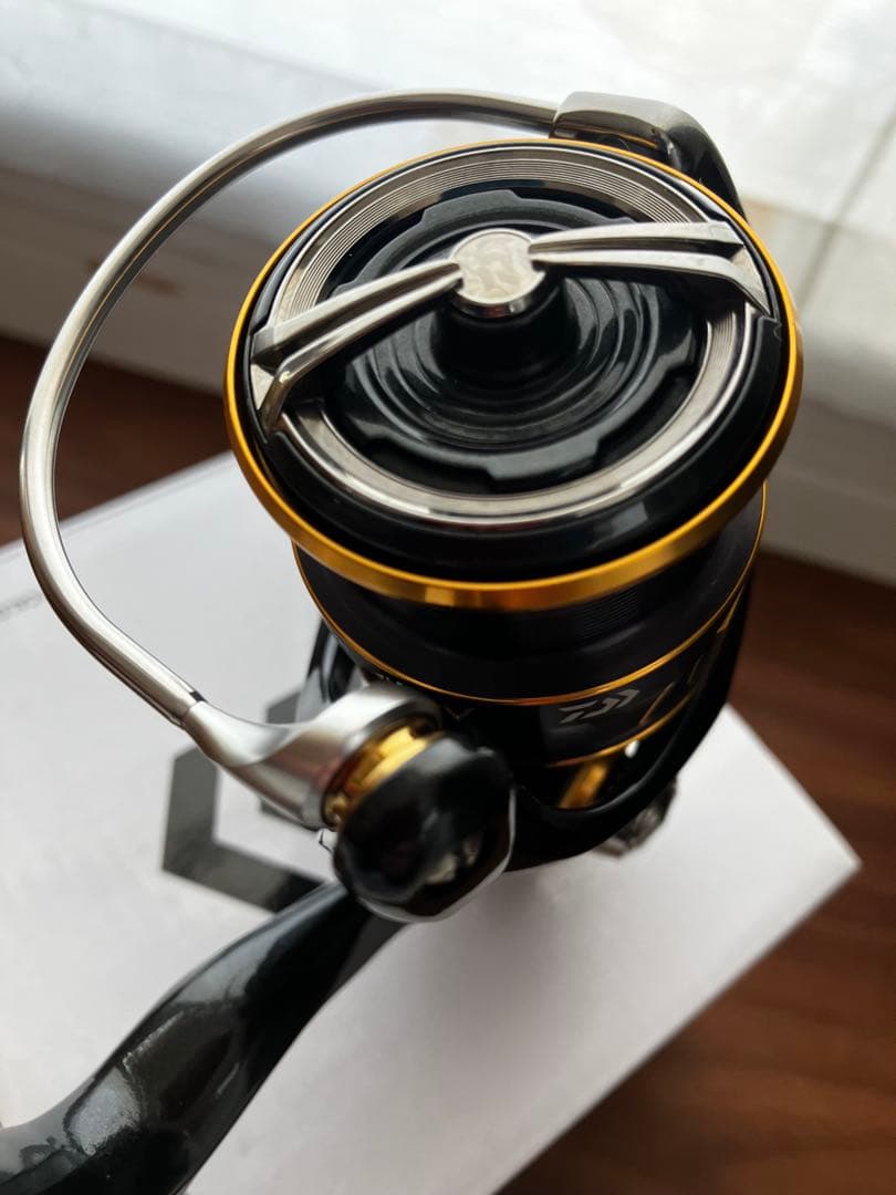 Daiwa LT2500-XH スピニングリール海釣り軽量LT ライトゲーム