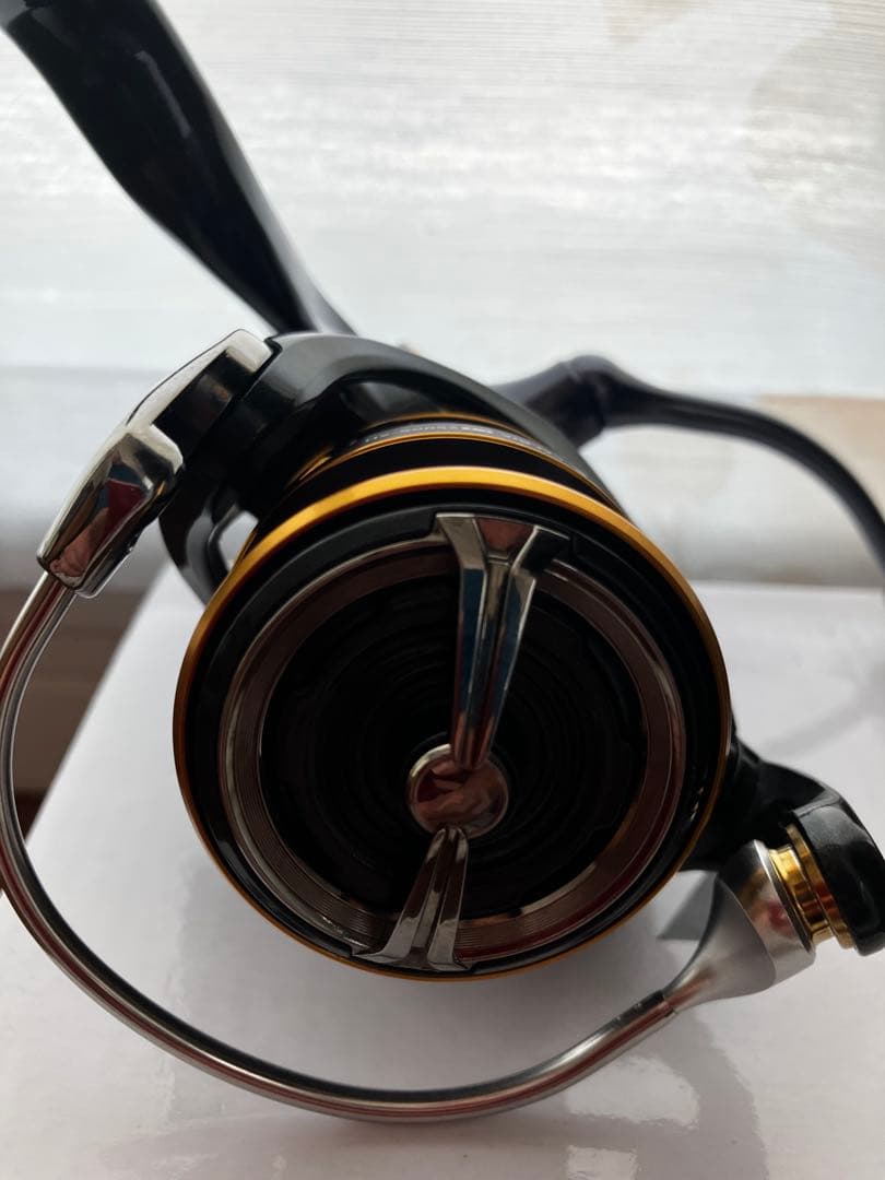 Daiwa LT2500-XH スピニングリール海釣り軽量LT ライトゲーム