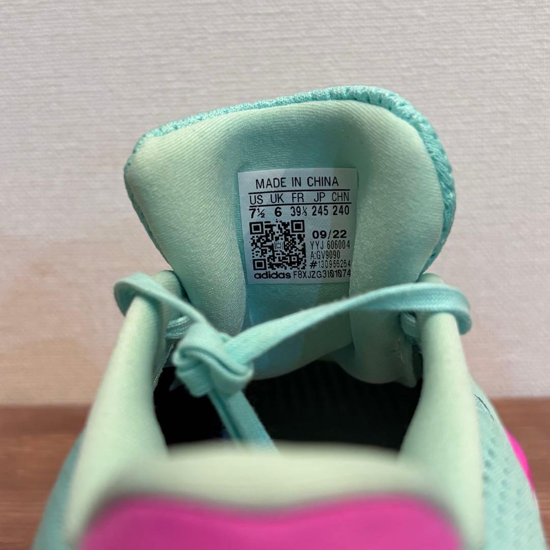 未使用adidasレディースシューズ24.5 アディゼロSL W GV9090
