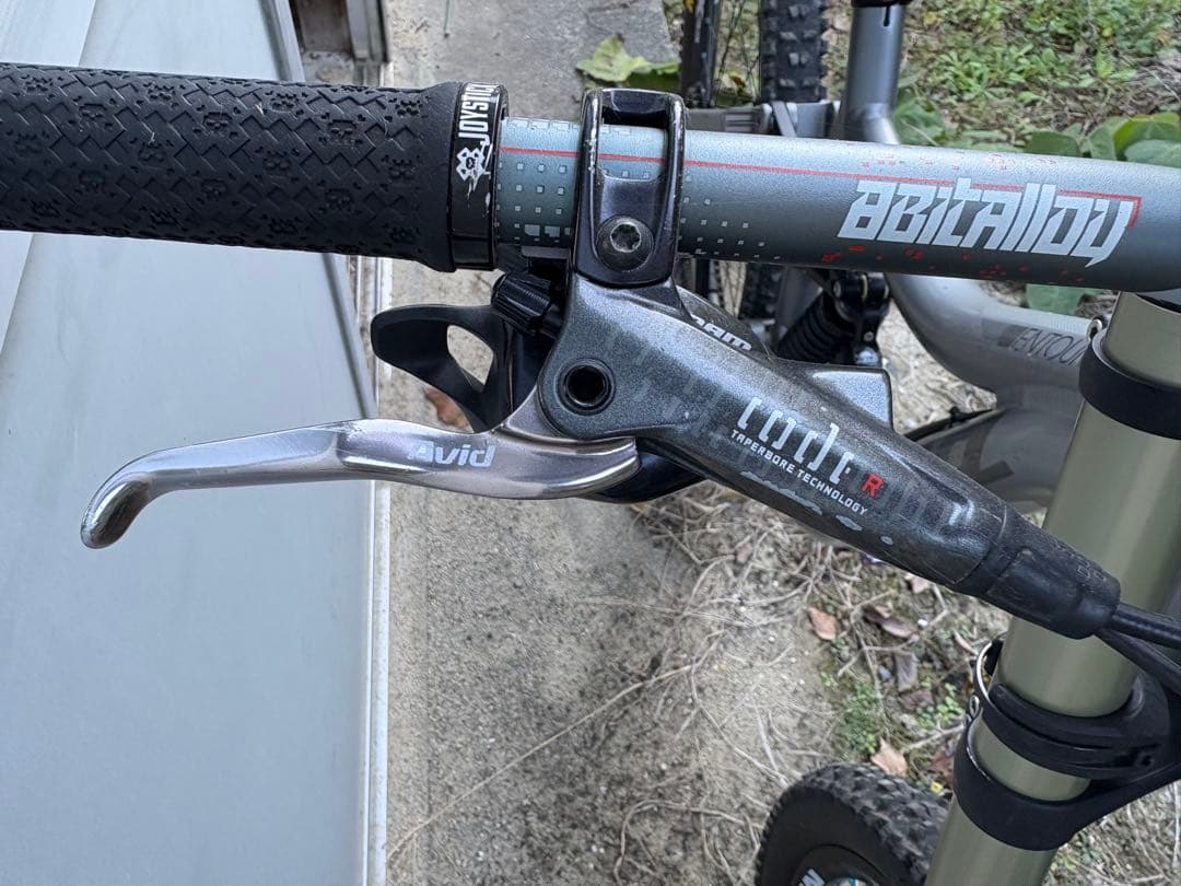 KONA ENTOURAGE フルサスペンション MTB 26インチ