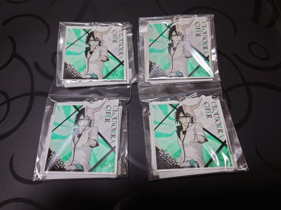 BLEACH ウルキオラ・シファー アクリルキーホルダー 4点セット