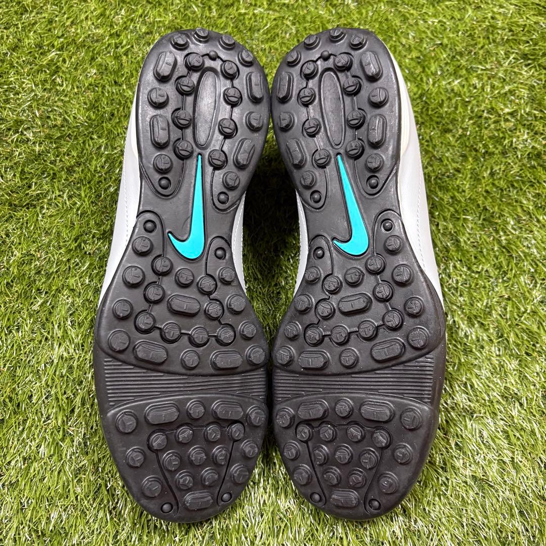 シューズ NIKE Magista Ola TF 27cm