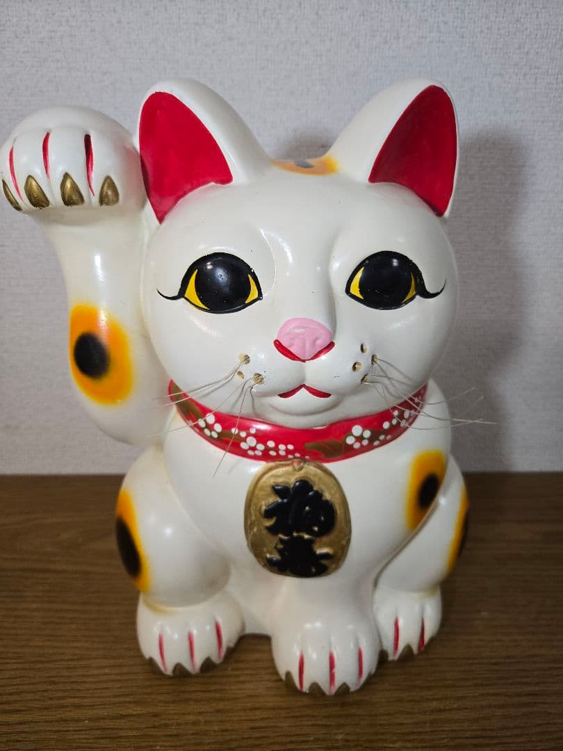 白猫　招き猫　まねきねこ　貯金箱　最終値下げ