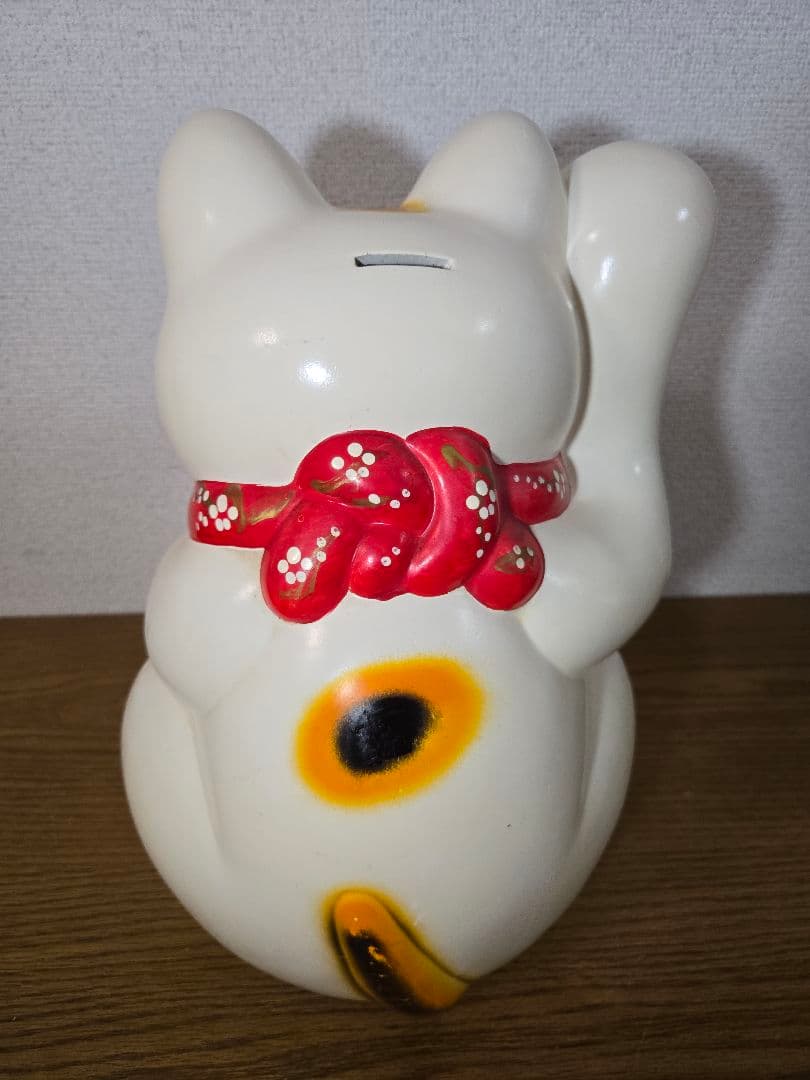 白猫　招き猫　まねきねこ　貯金箱　最終値下げ