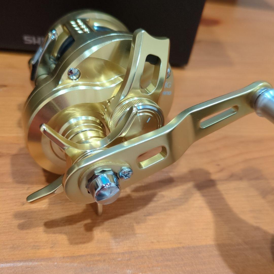 SHIMANO 22 OCEA CONQUEST 301HG 両軸リール美品