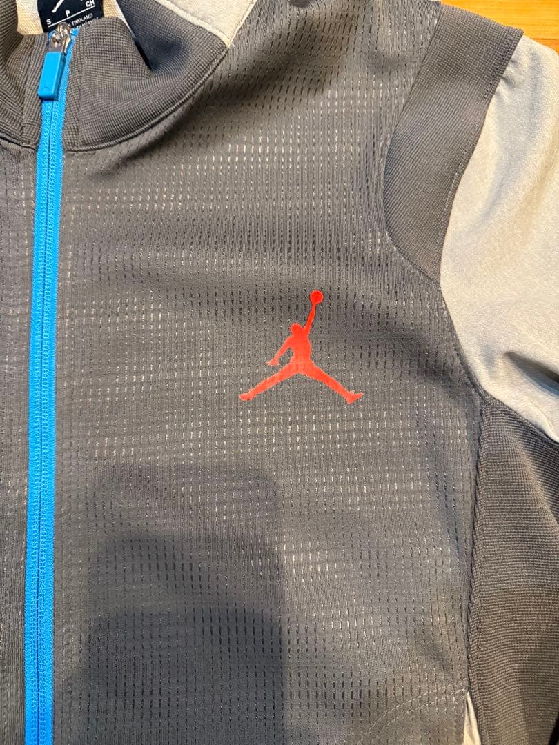 ジョーダン　Jordan ウォームアップジャケット グレー　Sサイズ