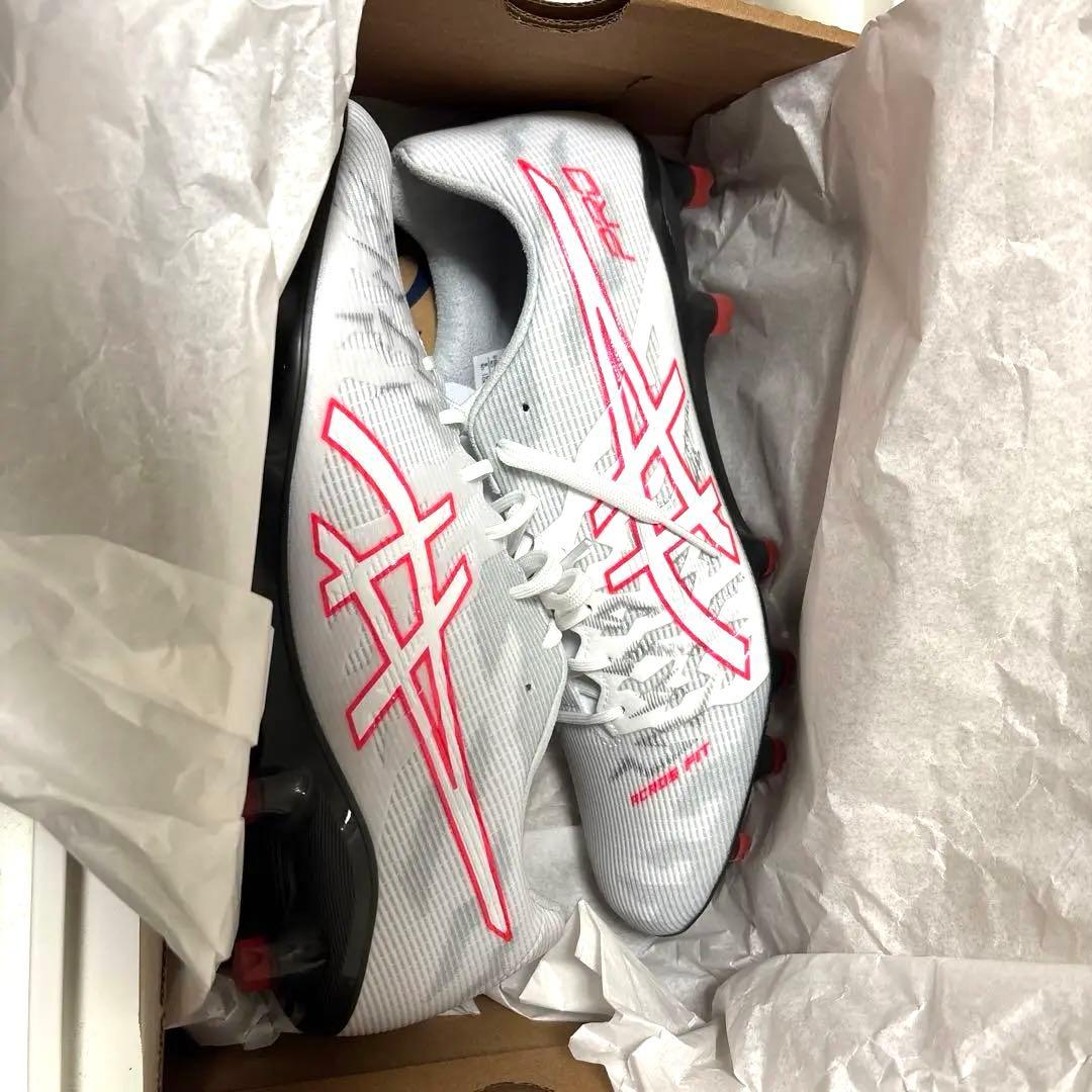ASICS DSライトサッカーシューズ ホワイト/レッド大特価　新品　未使用