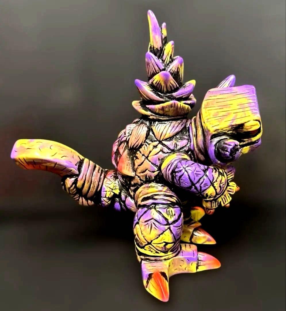 ソフビ果獣パインダム マーブル彩色版 10体限定 当選品