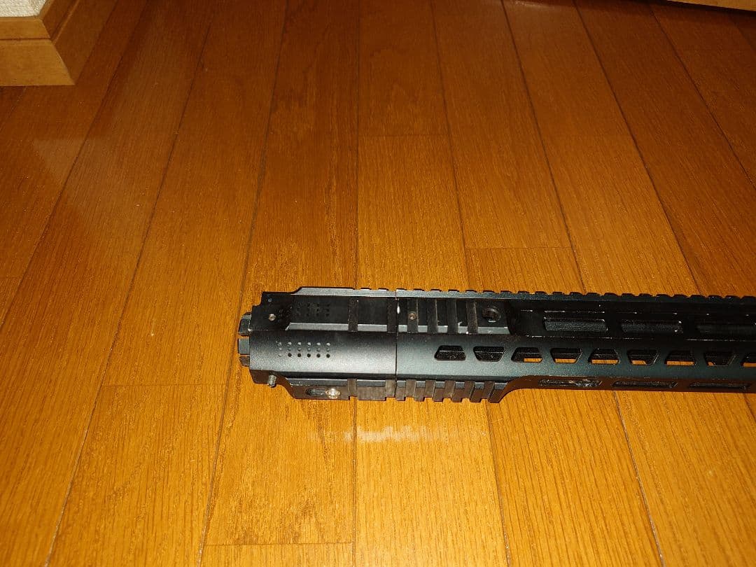 SAI GRY Jailbreakタイプ AR-15 M-LOKハンドガード