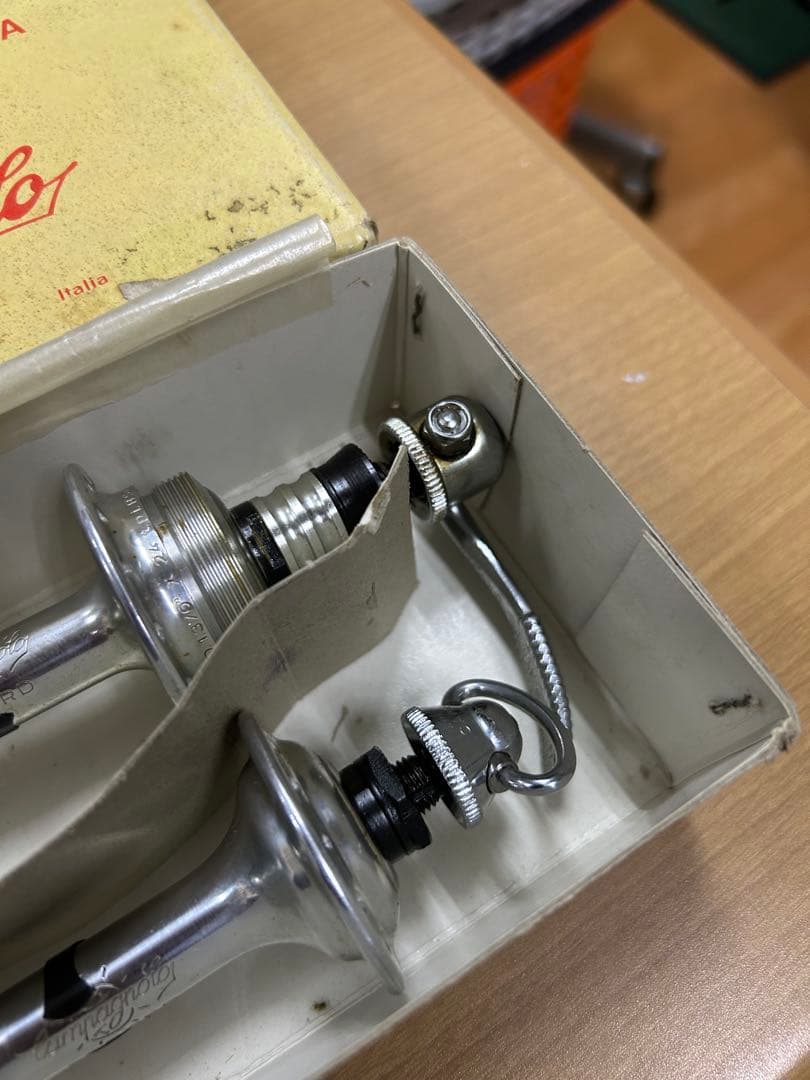 ビンテージ カンパニョーロ ハブ Campagnolo Record Hubs