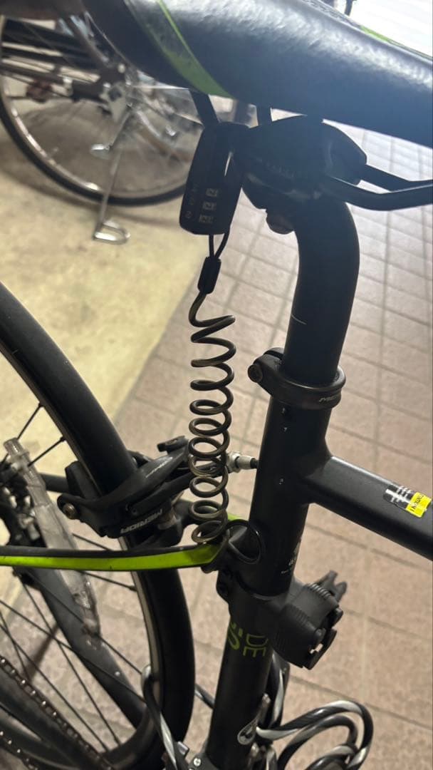 【最安値】ロードバイク ブラック　メリダ　自転車　SHIMANO搭載 シマノ