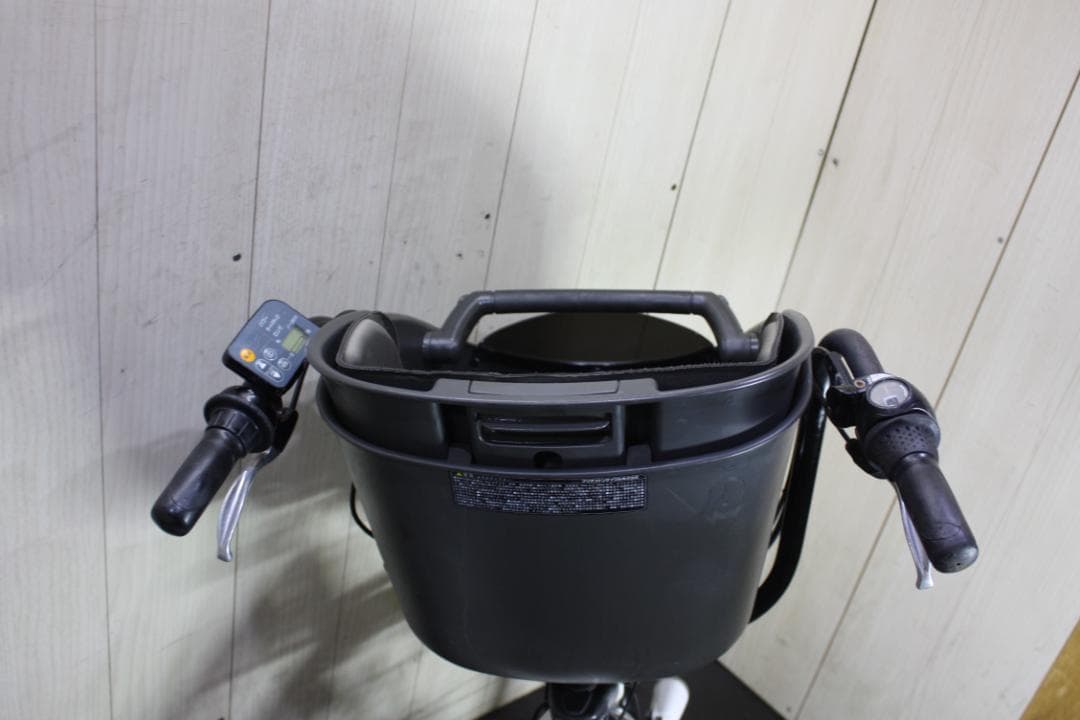 ブリヂストンbikke POLAR e BP0D37 20型 8.9AH3段 白