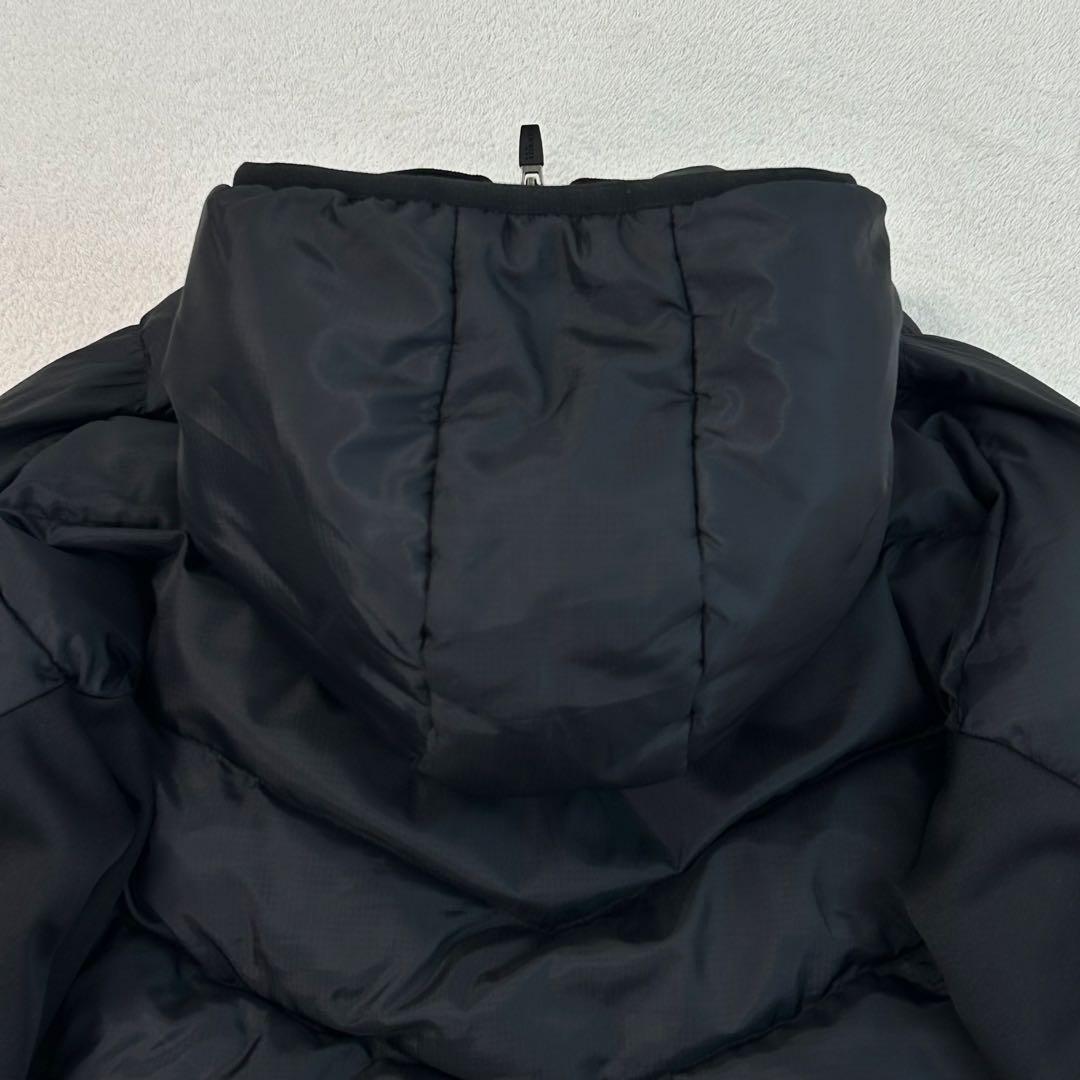 【ATHLETA】フーディダウンジャケット 異素材切替 防寒 黒 M フットサル