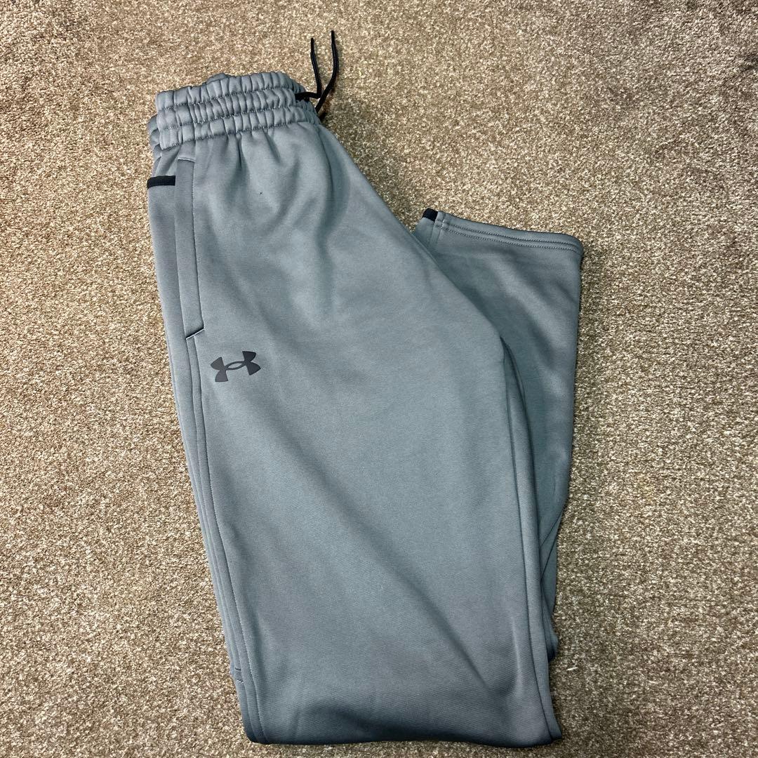 UNDER ARMOUR フード付きジャケット、パンツセット