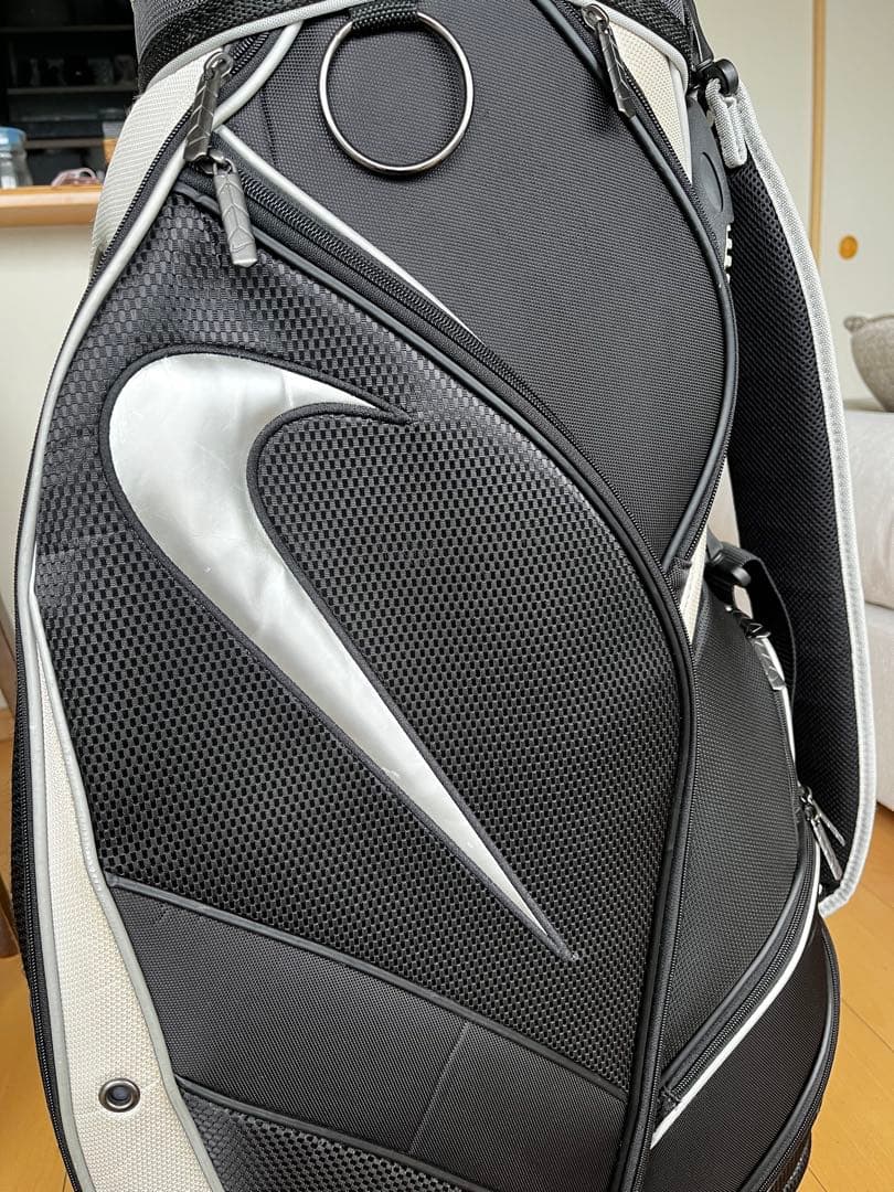 良品完売品　希少ナイキゴルフ　スポーツ　アクティブカートキャディバッグ　ブラック