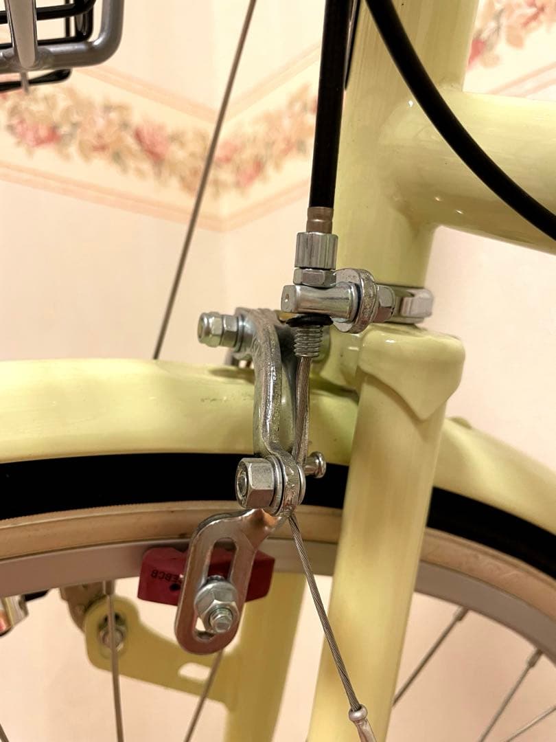 【神奈川県引取限定】自転車　26インチ 女の子6段変速asahi イエロー