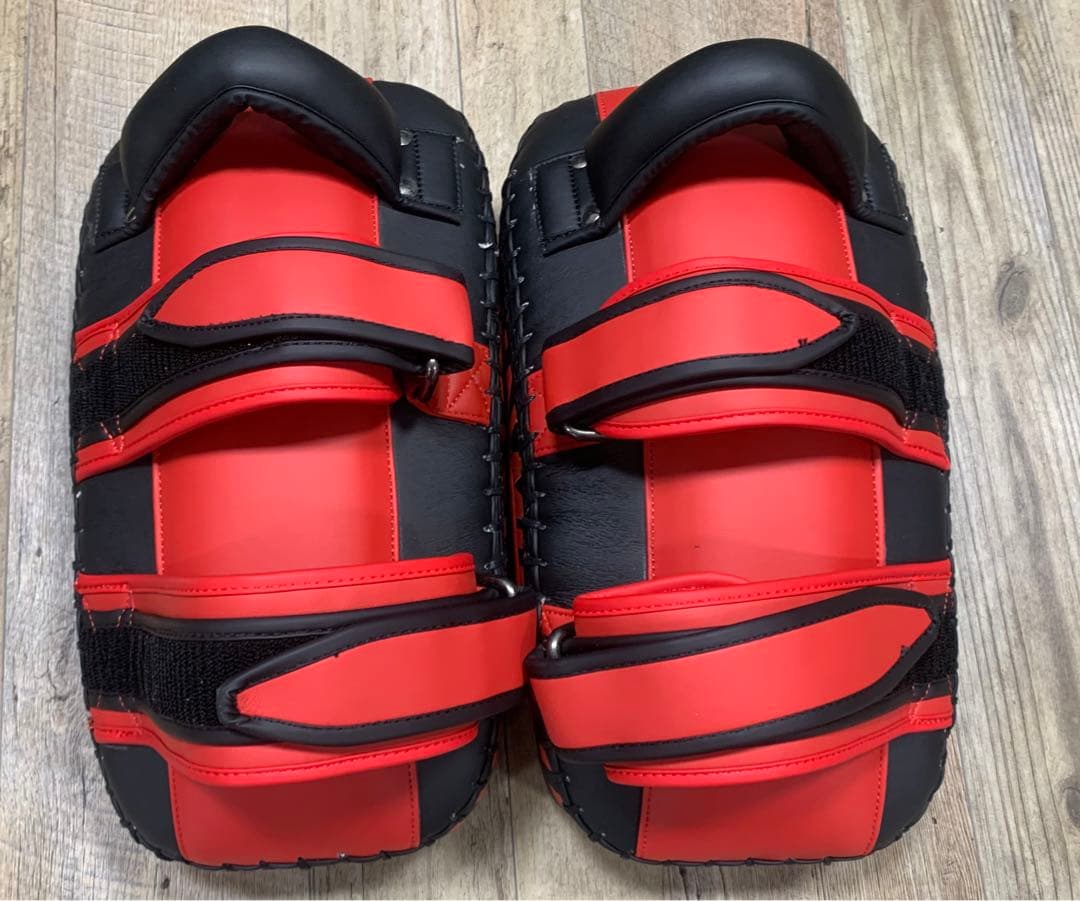 SAMURAI GYM タイパッド 新品 レッド/ブラック