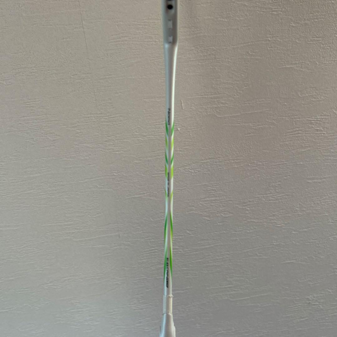 YONEX100ZZアクセルセン バドミントンラケット