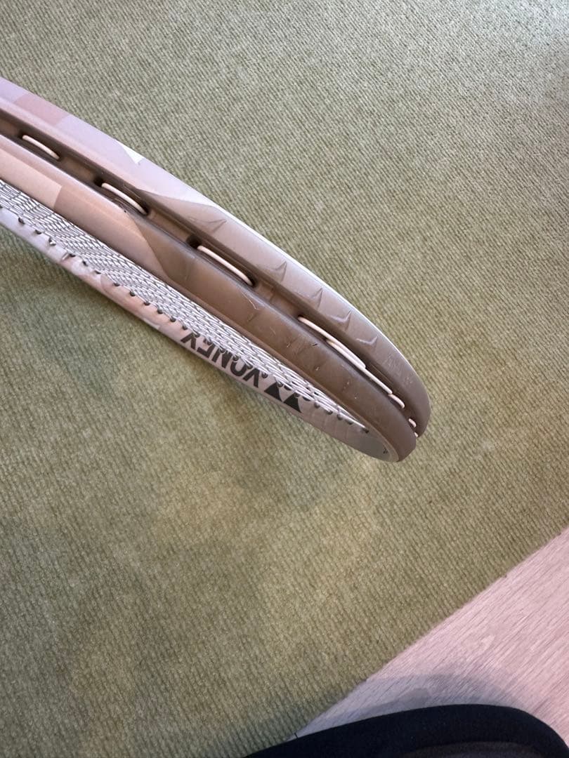 【美品】YONEX VCORE 100 サンドベージュ