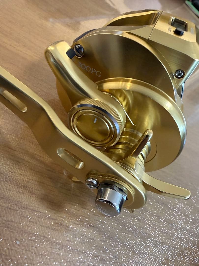 SHIMANO OCEA CONQUEST CT 300PG 両軸リール