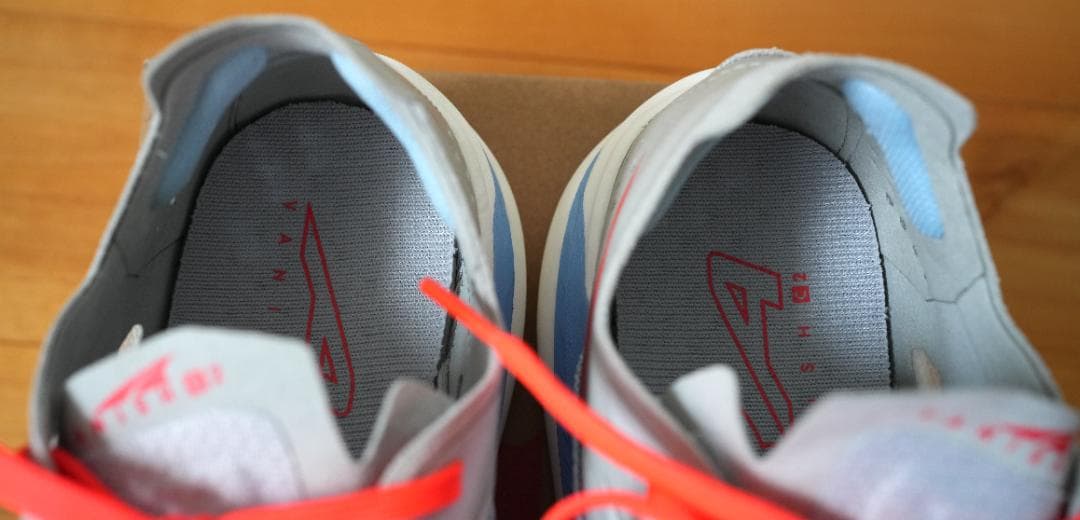 ALTRA VANISH CARBON 2 US8.5 W アルトラ 25.5㎝