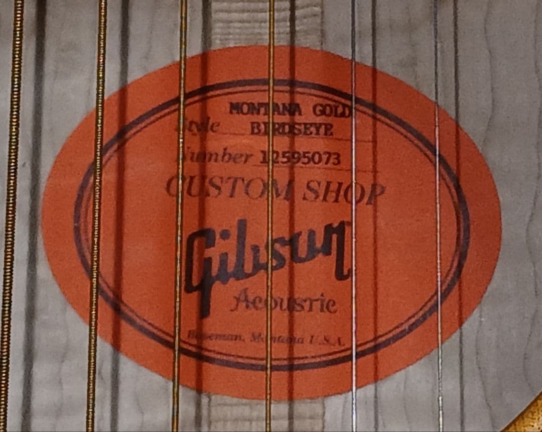 ◆　新品同様　Gibson　J-200　モンタナゴールド　バーズアイ　◆