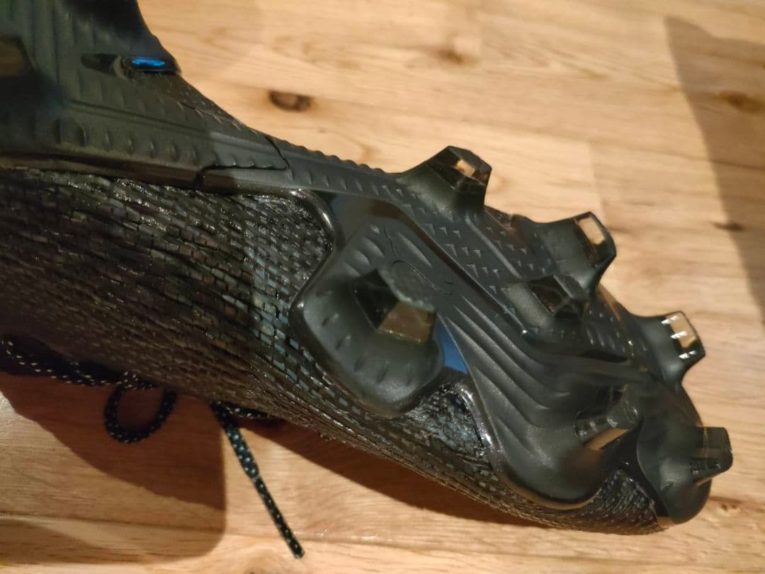 優*方様 フューチャー 7 アルティメット プーマ PUMA ブラック サッカー