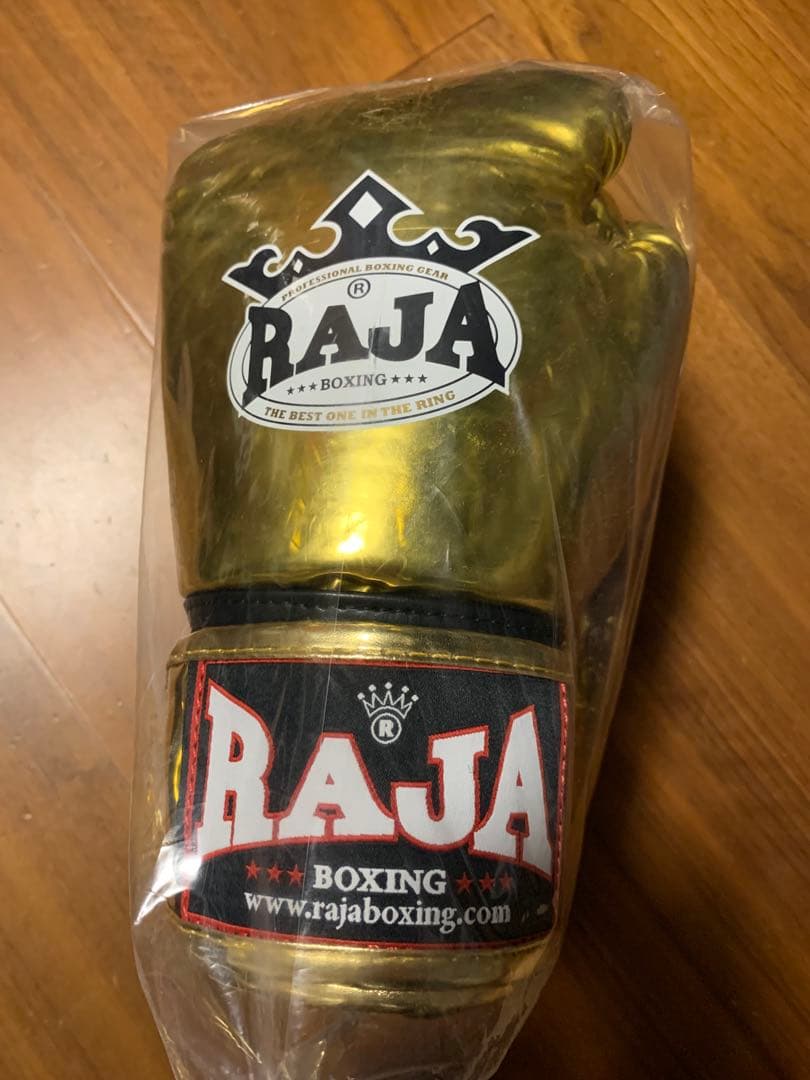 RAJA グローブ　キックボクシング　ボクシング　ゴールド　金　8oz