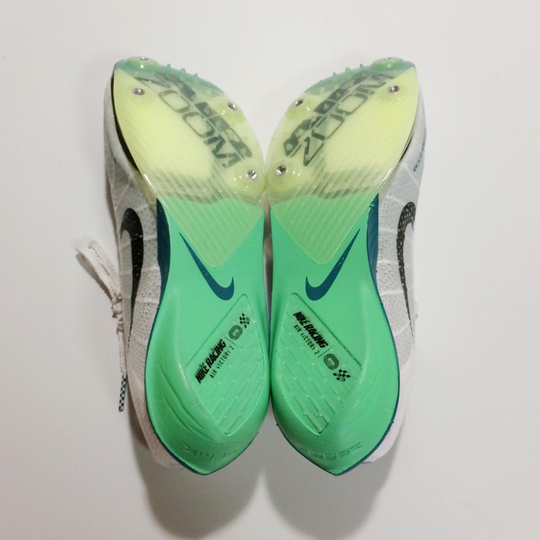 美品 NIKE エアズームビクトリー2 25.5cm ピン未装着 FD8411