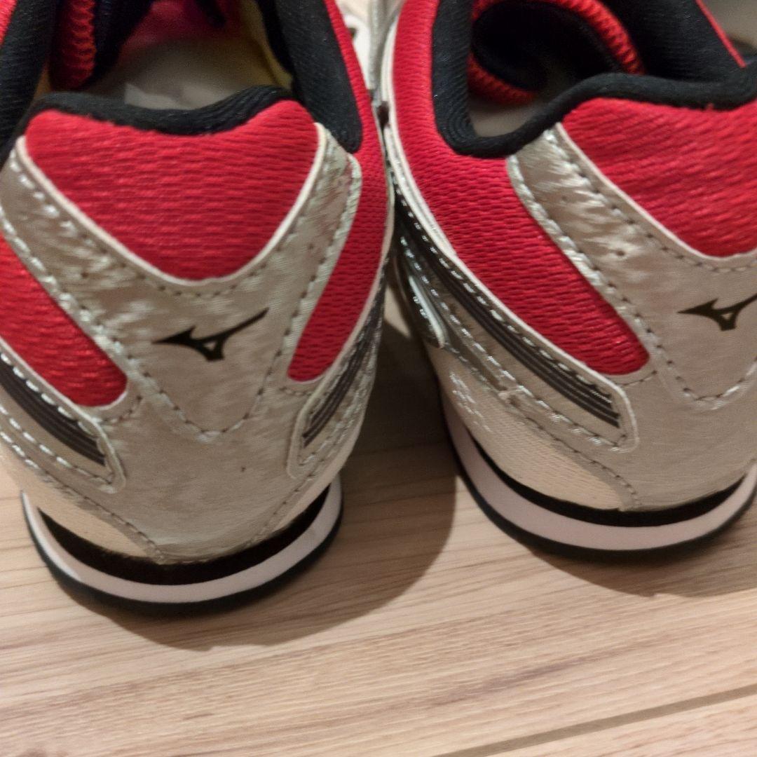 【新品】Mizuno スパイクシューズ25.5ブレイブウィング3