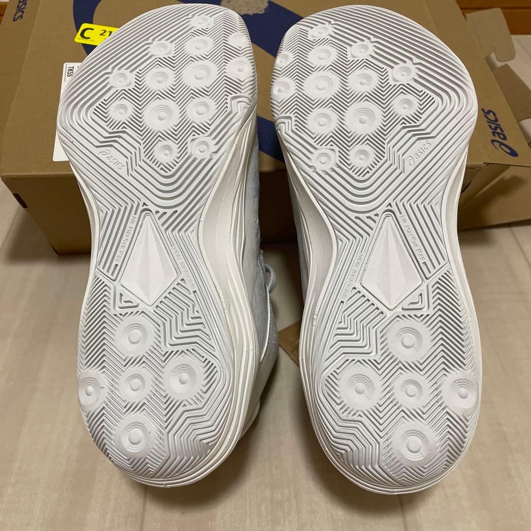ASICS INNOVATEFLY ホワイト/ライトブルー バスケシューズ