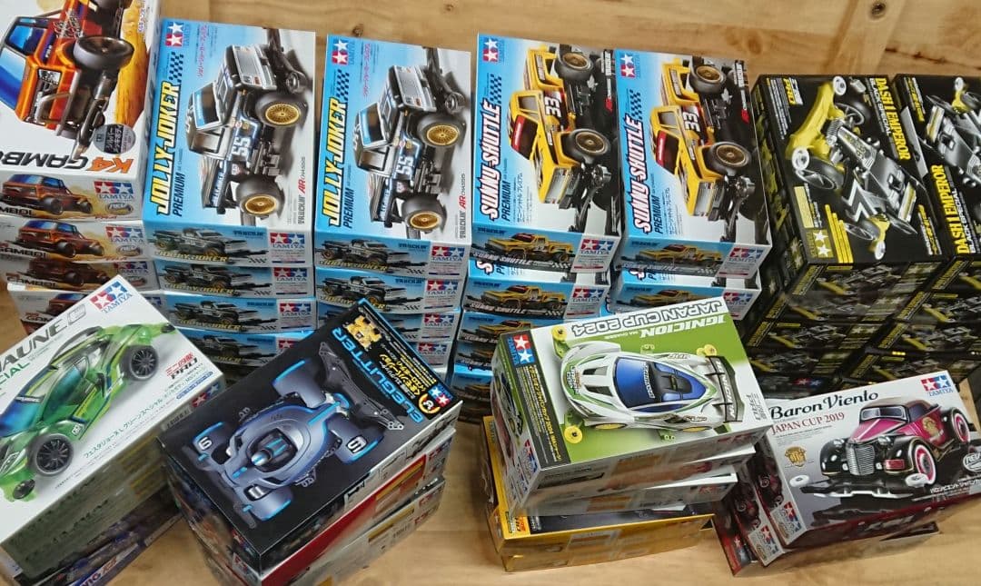 ミニ四駆 60点まとめ売り バロンビエント エンペラー ブラックスペシャル 他