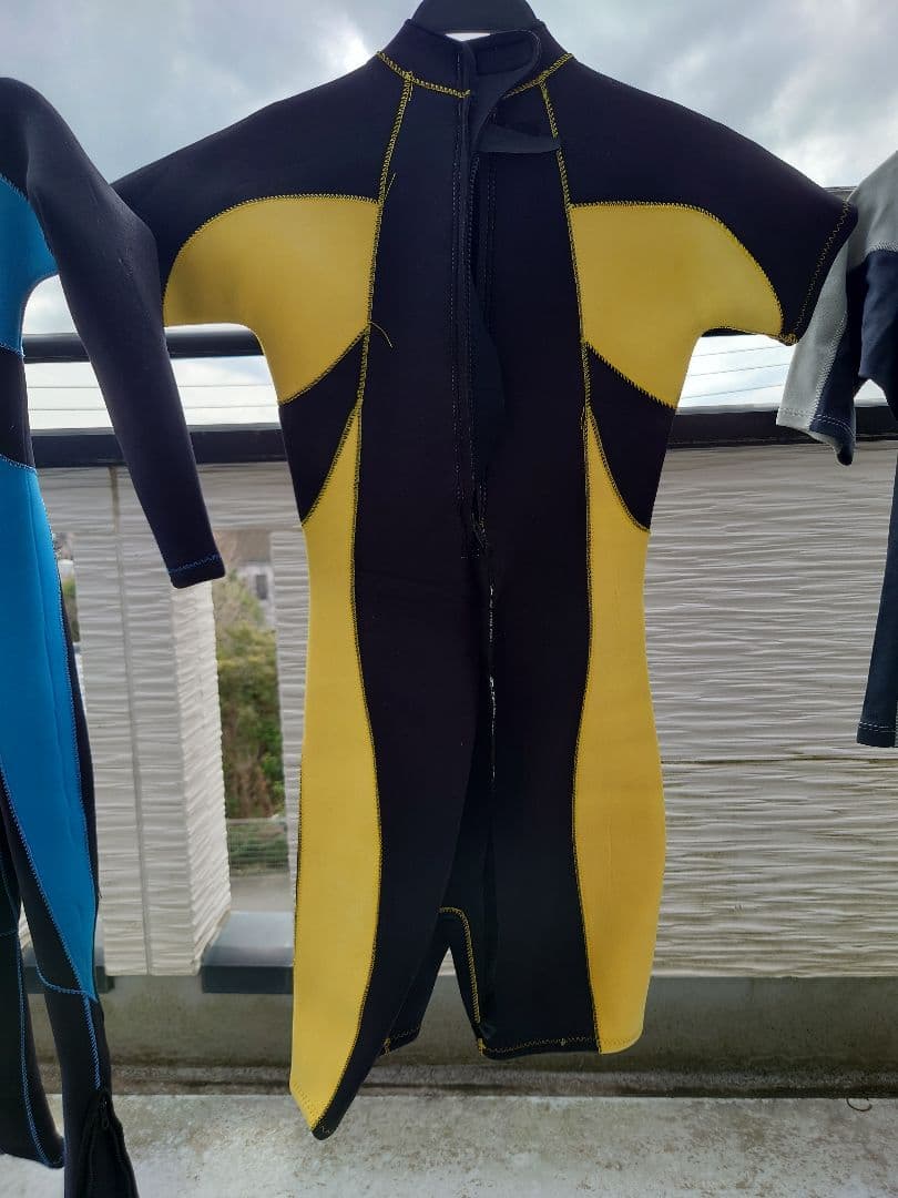 ウェットスーツ８着　サーフィン　ボディーボード　KIDS　Mens　Ladies