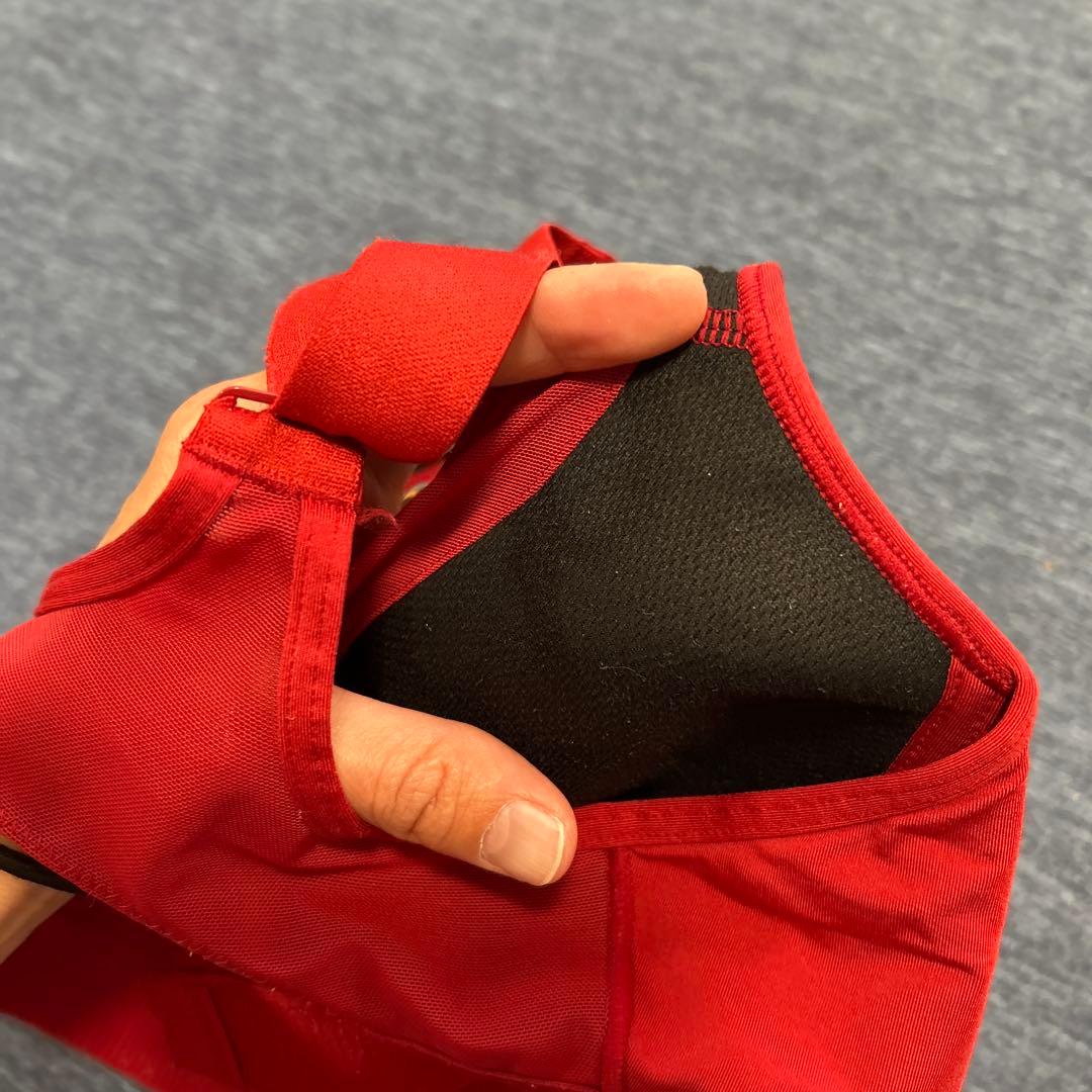 ⑩adidas レッド スポーツブラ＆ショートパンツセット　Ｓ美品