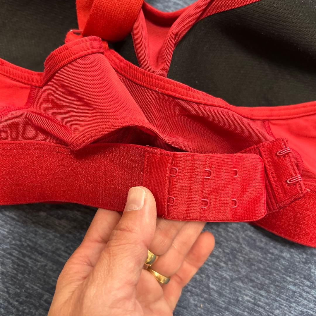⑩adidas レッド スポーツブラ＆ショートパンツセット　Ｓ美品