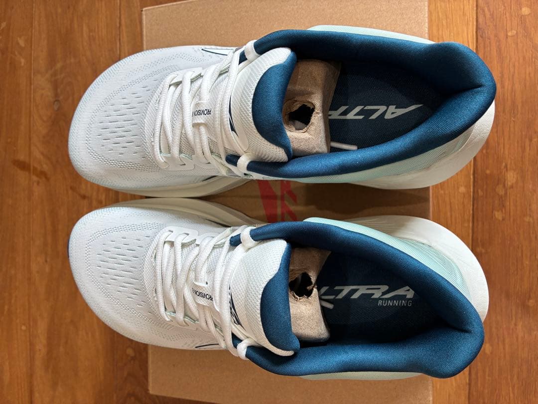 ALTRA PROVISION8 メンズ　US7(25cm) 未使用品
