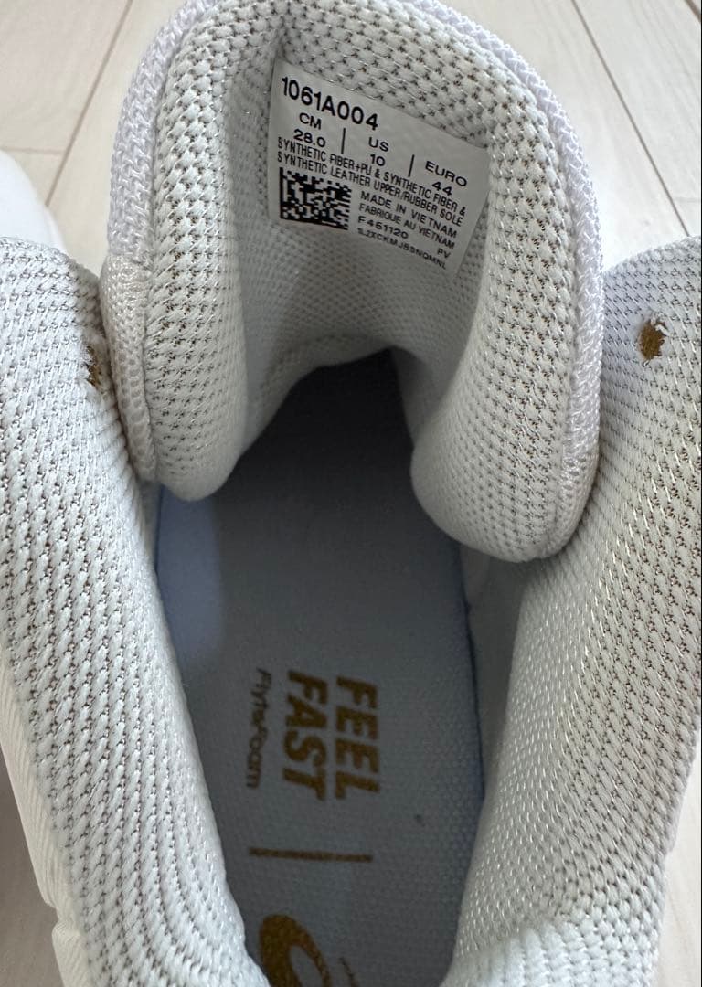 【左右サイズ違い】 特注品 asics バスケットボールシューズ ホワイト