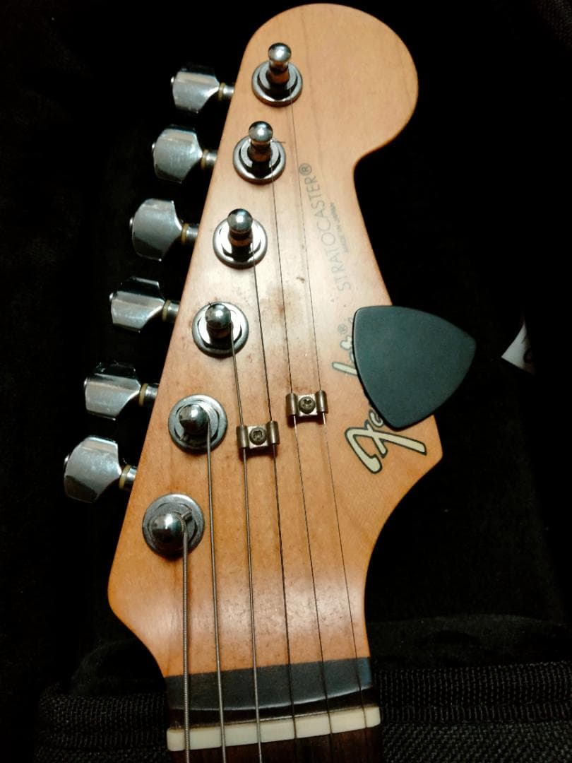Eシリアル Fender Japan Stratocaster ハムバッカー