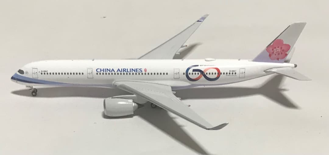航空機・ヘリコプター China Airlines A350-900 \"60th years\"