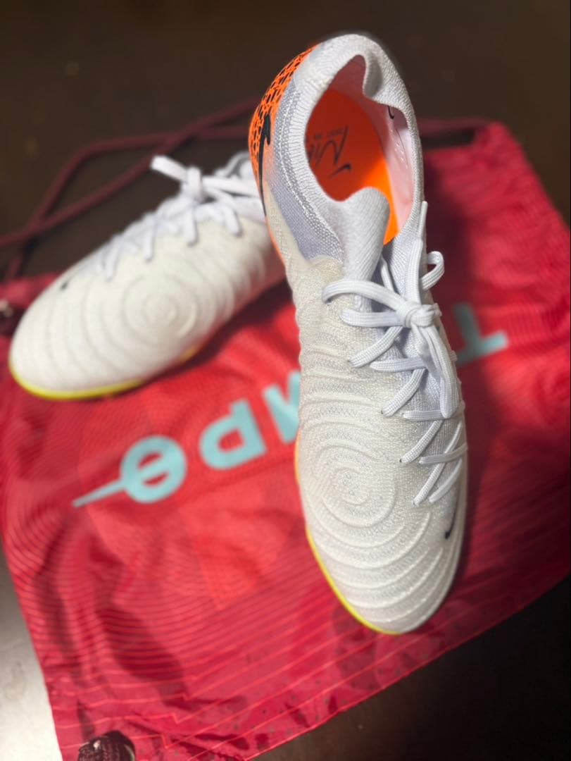 新品NikeファントムGX2エリートエレクトリックサファリ/マルチカラー27cm