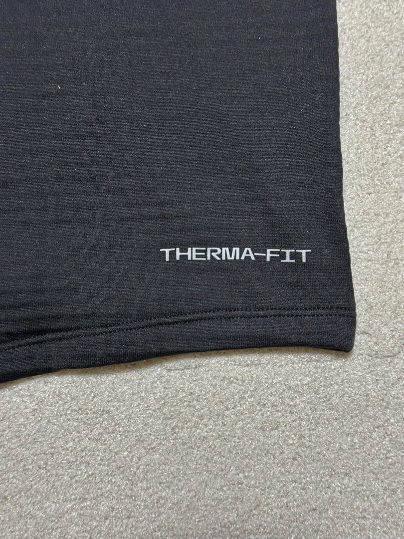 Nike Therma-Fit 長袖アンダーシャツブラック FZ1150-010