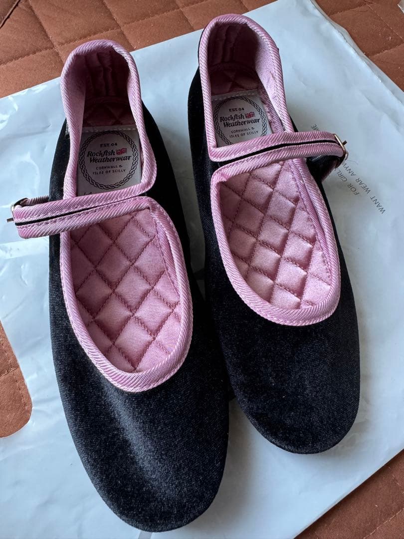 (新品）Rockfish バレーシューズuk4.5