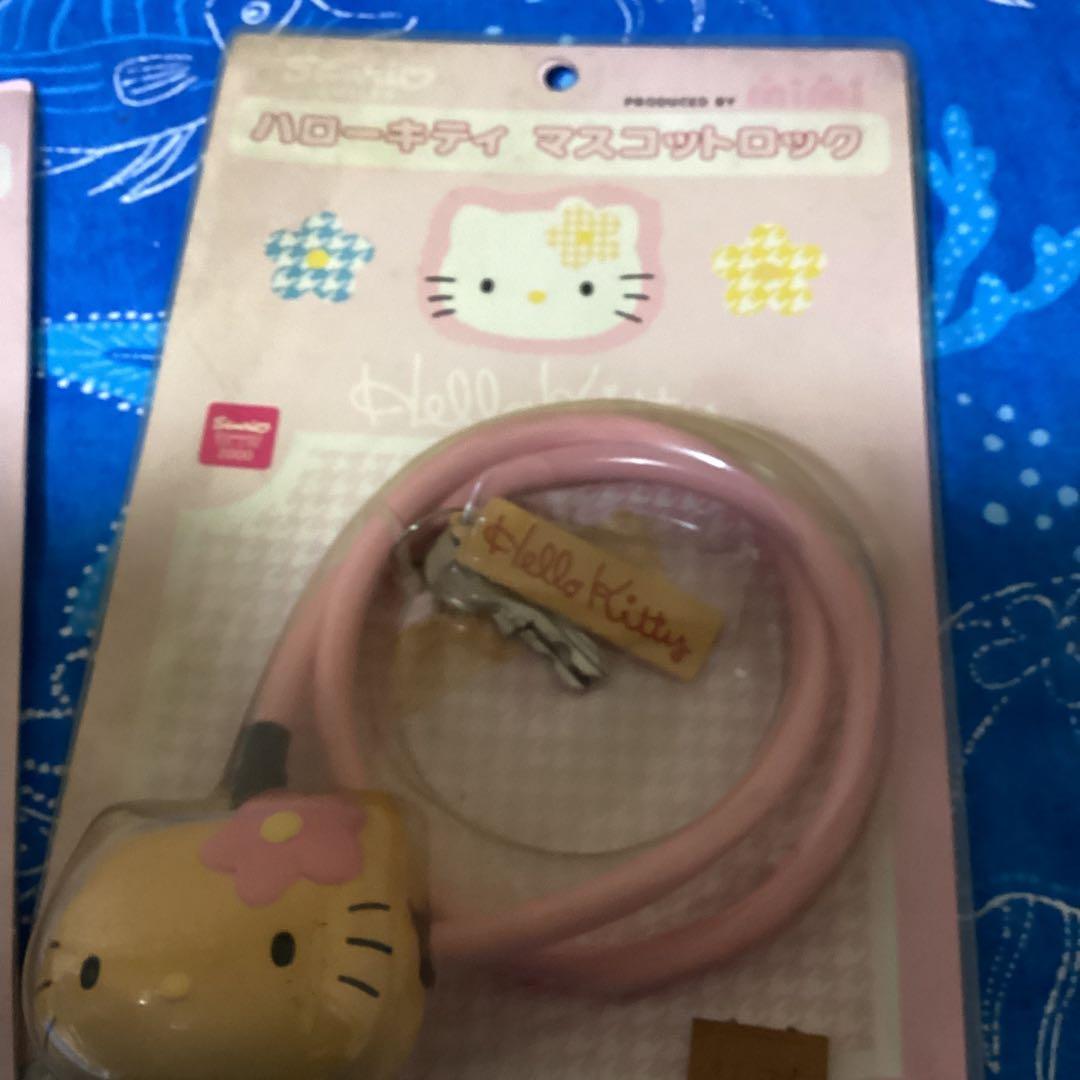 3774ハローキティマスコットロック