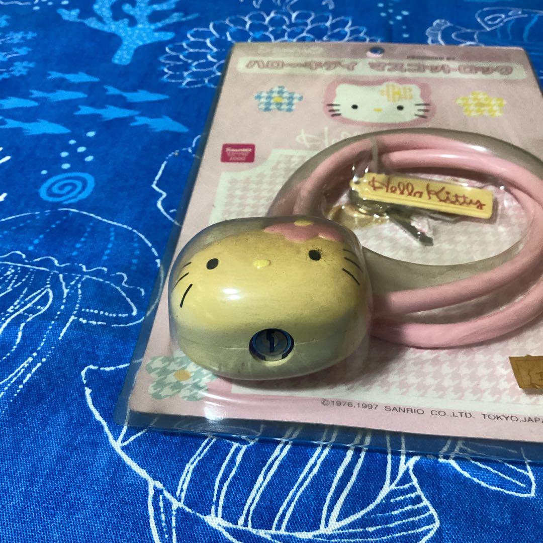 3774ハローキティマスコットロック