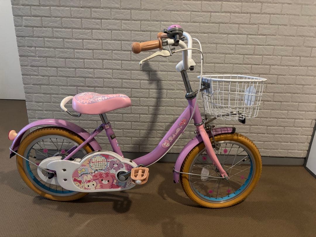ボンボンリボンちゃん　16インチ　ピンクの幼児用自転車 キャラクター付き